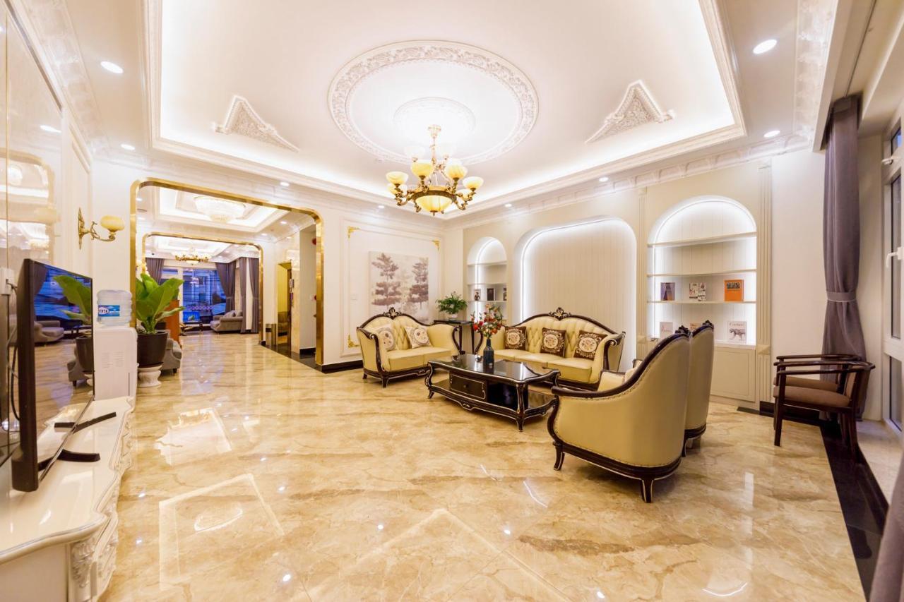 Wisteria Hotel Да Лат Екстериор снимка
