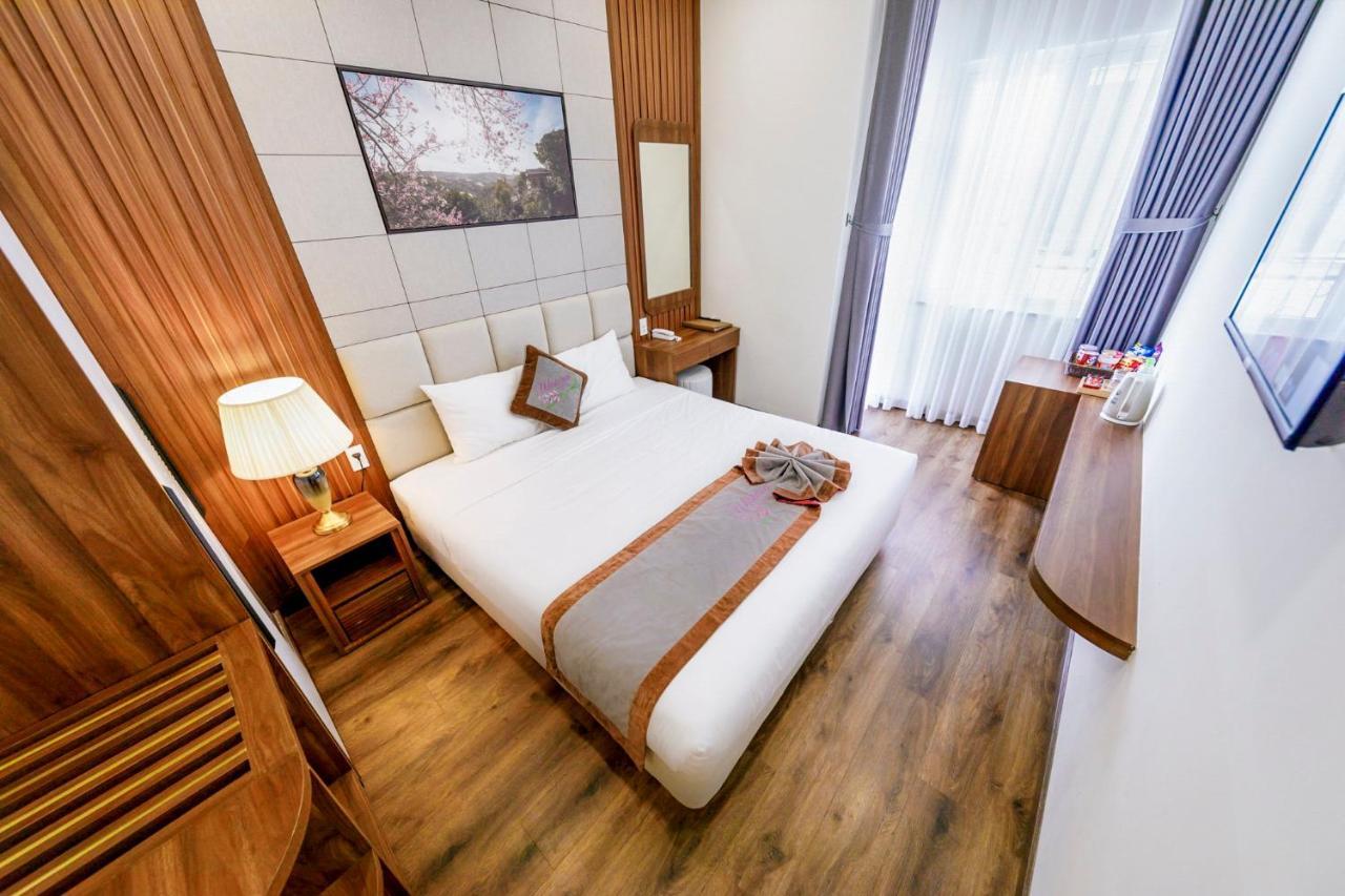 Wisteria Hotel Да Лат Екстериор снимка